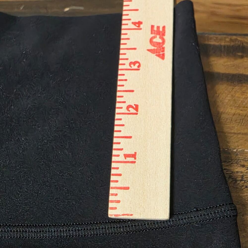 Lululemon Align High-Rise Black Leggings 6
- Picture 3 of 8